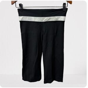 Lululemon Women’s Capri Pants sz 6 Cropped # H287